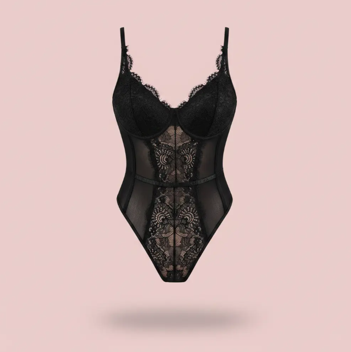 Spitzen Dessous mit Bügel